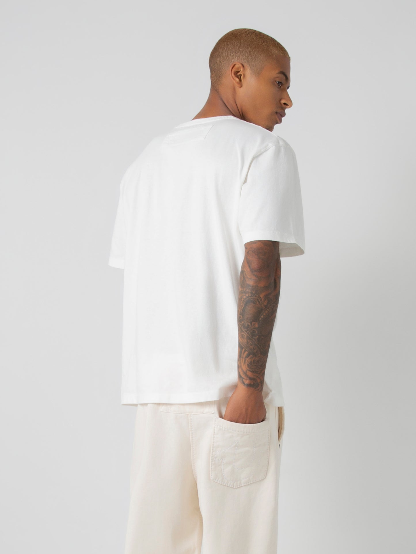 SATR COLLAB T-SHIRT : OFF-WHITE