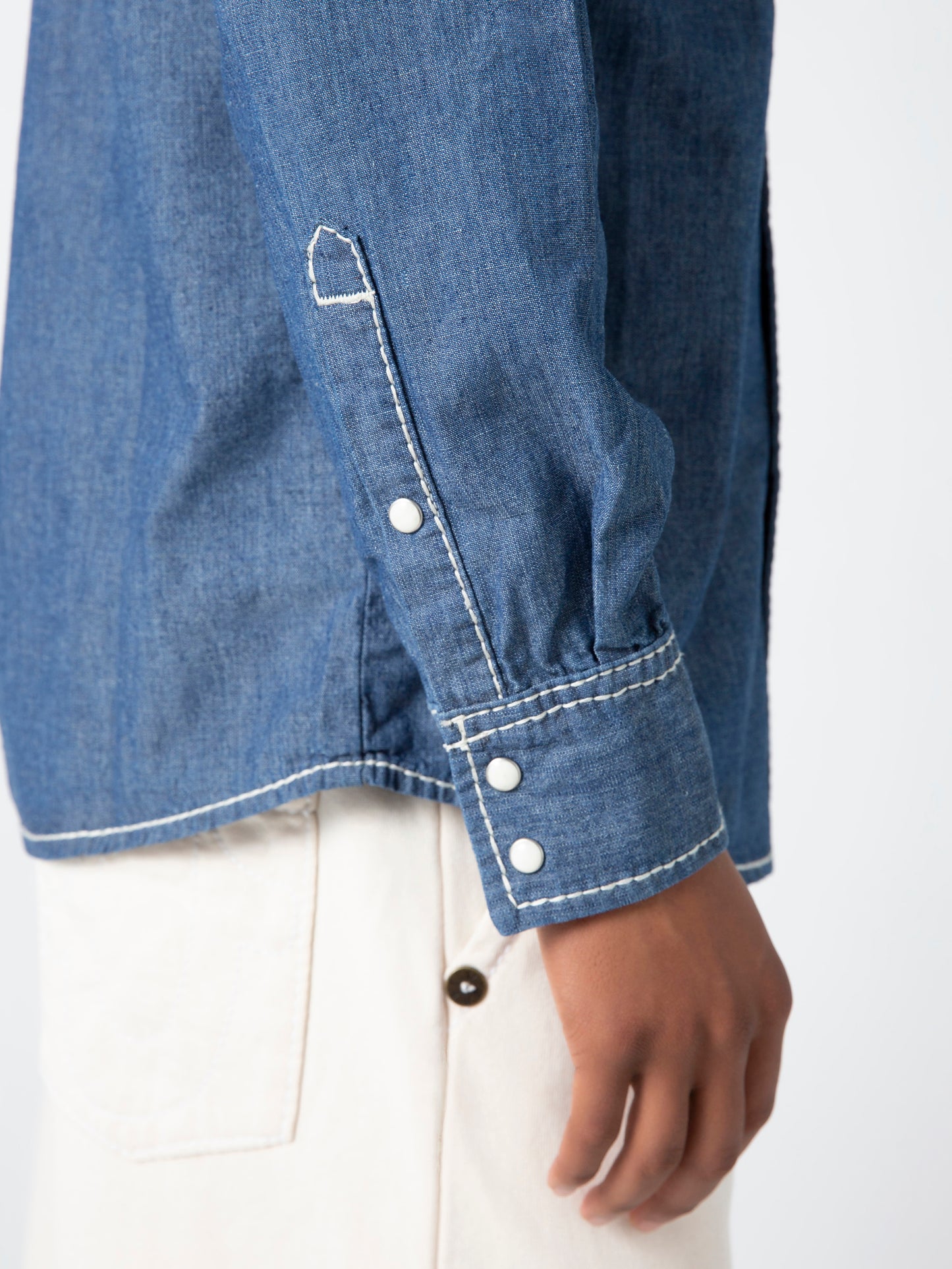 CHAMBRAY WESTERN SHIRT