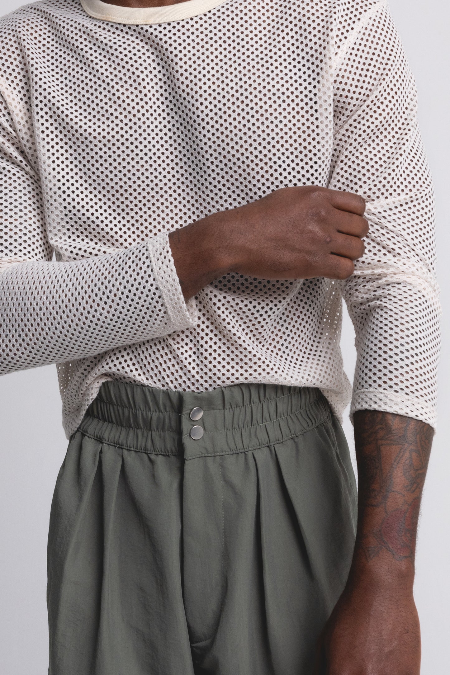 PLEATED TRACK SHORTS : SAGE