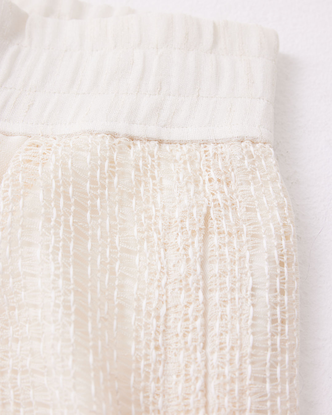 PLEATED BOXER SHORTS : NATURAL SHEER