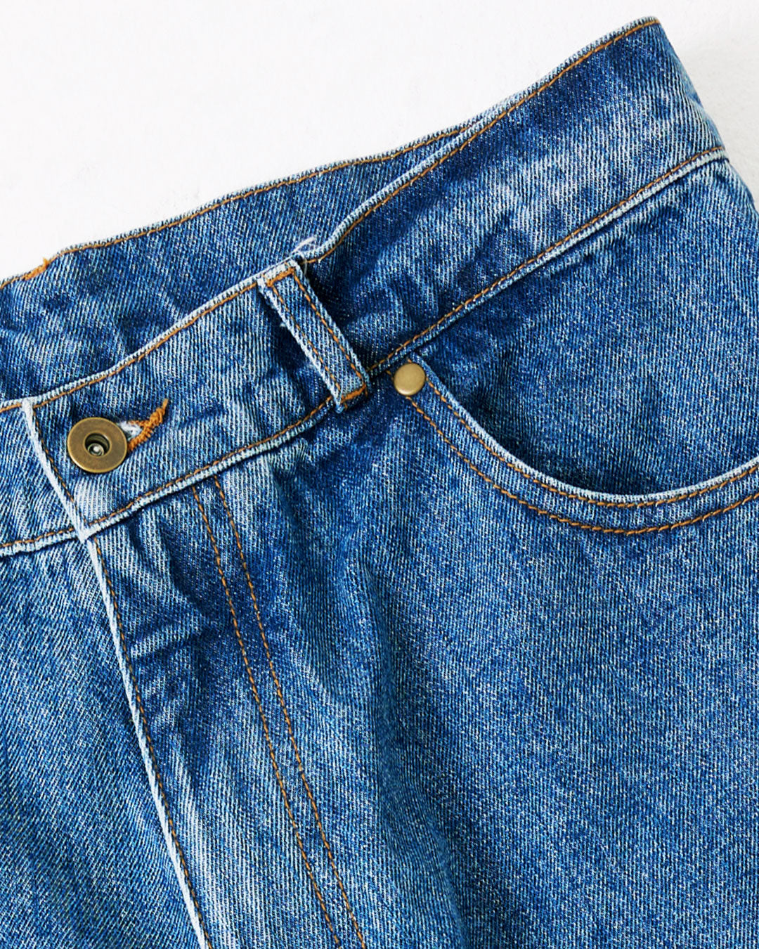 WARPED WIDE-LEG JEANS : MID-WASH
