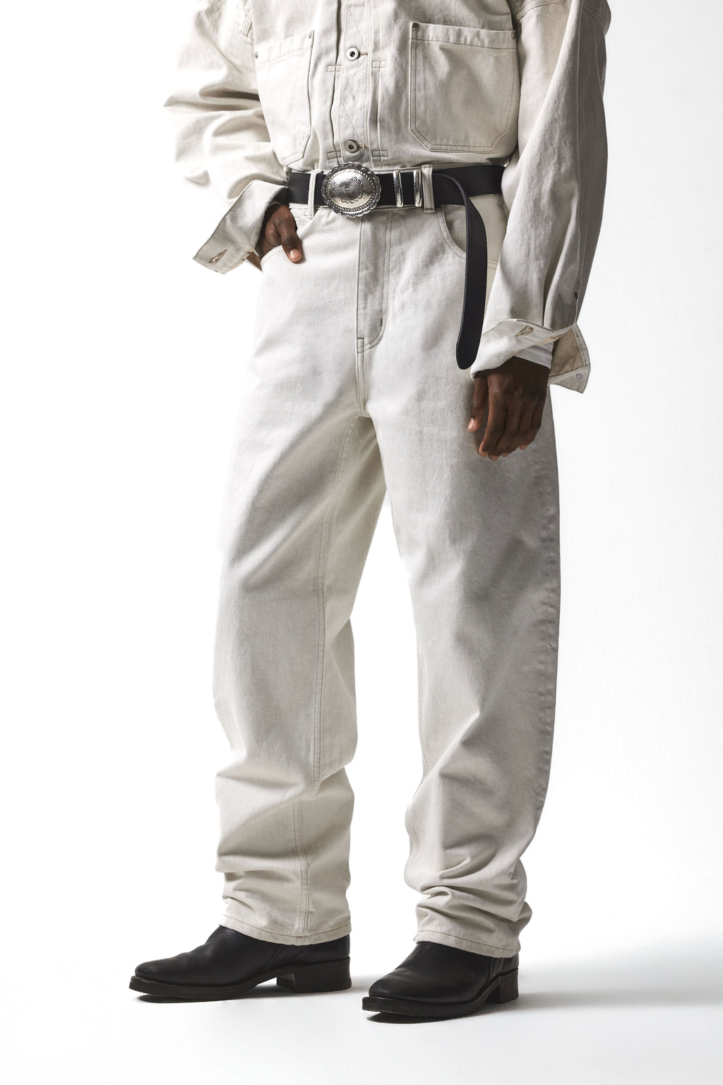 WORKER WIDE-LEG JEANS : CREAM WHITE