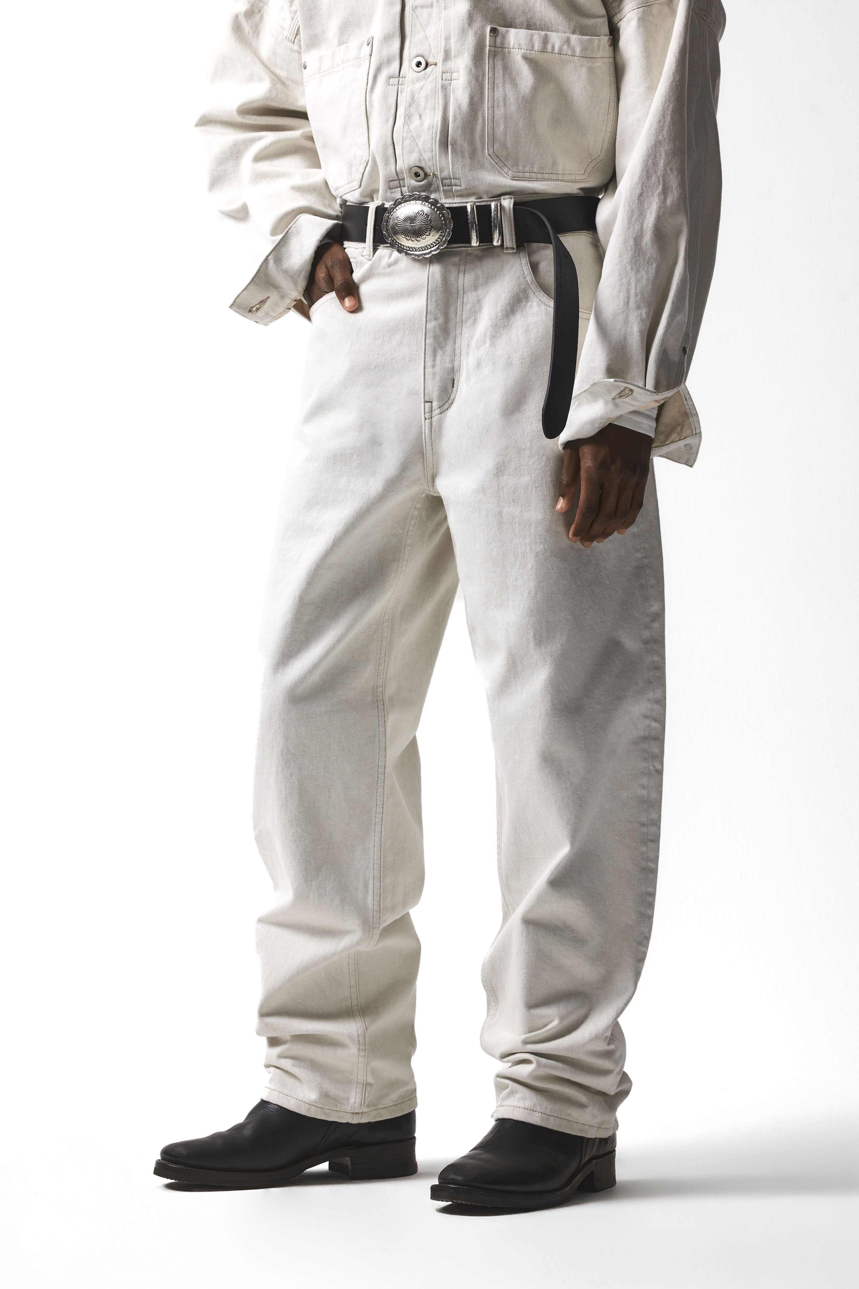 WORKER WIDE-LEG JEANS : CREAM WHITE