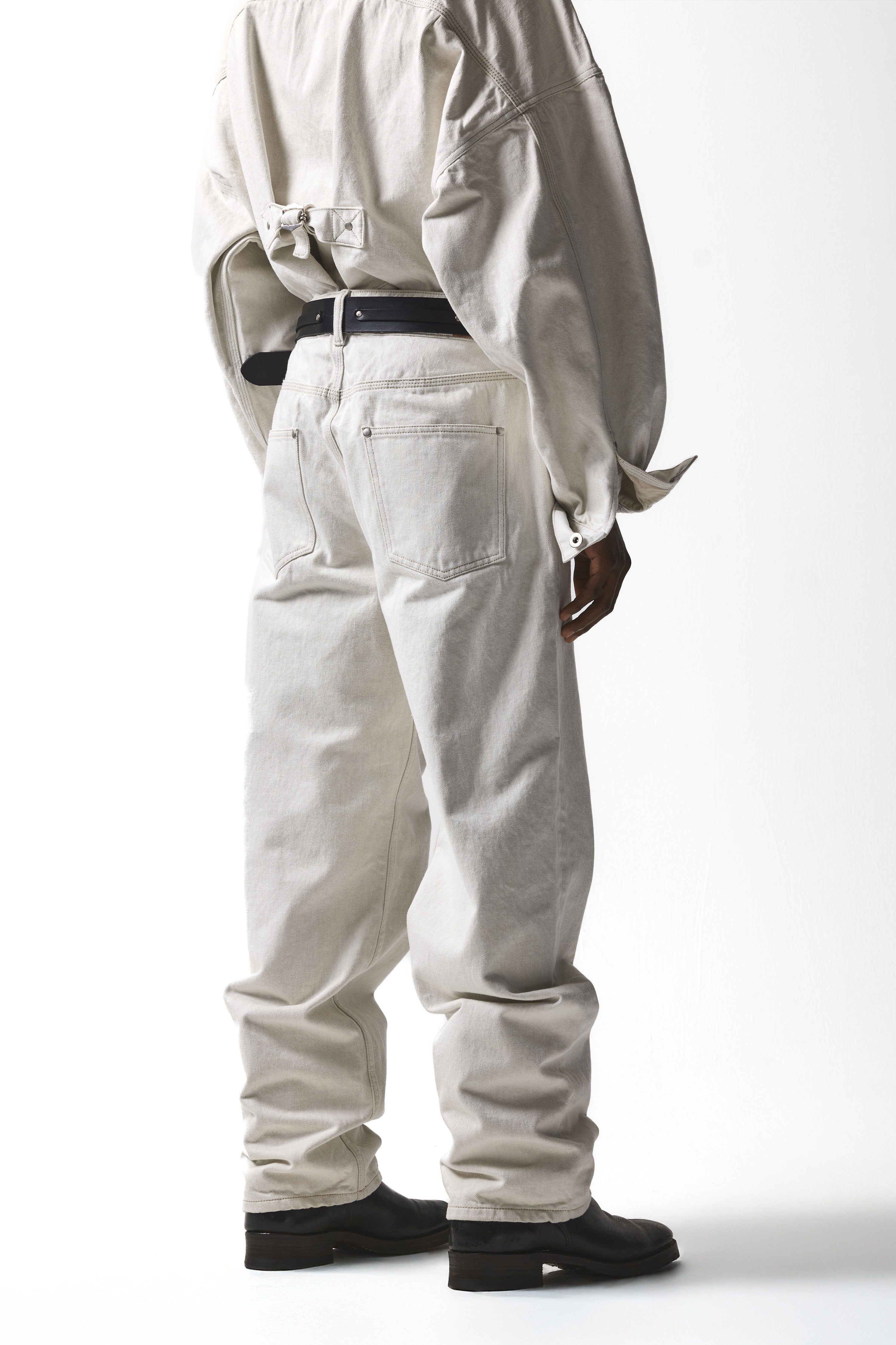 WORKER WIDE-LEG JEANS : CREAM WHITE