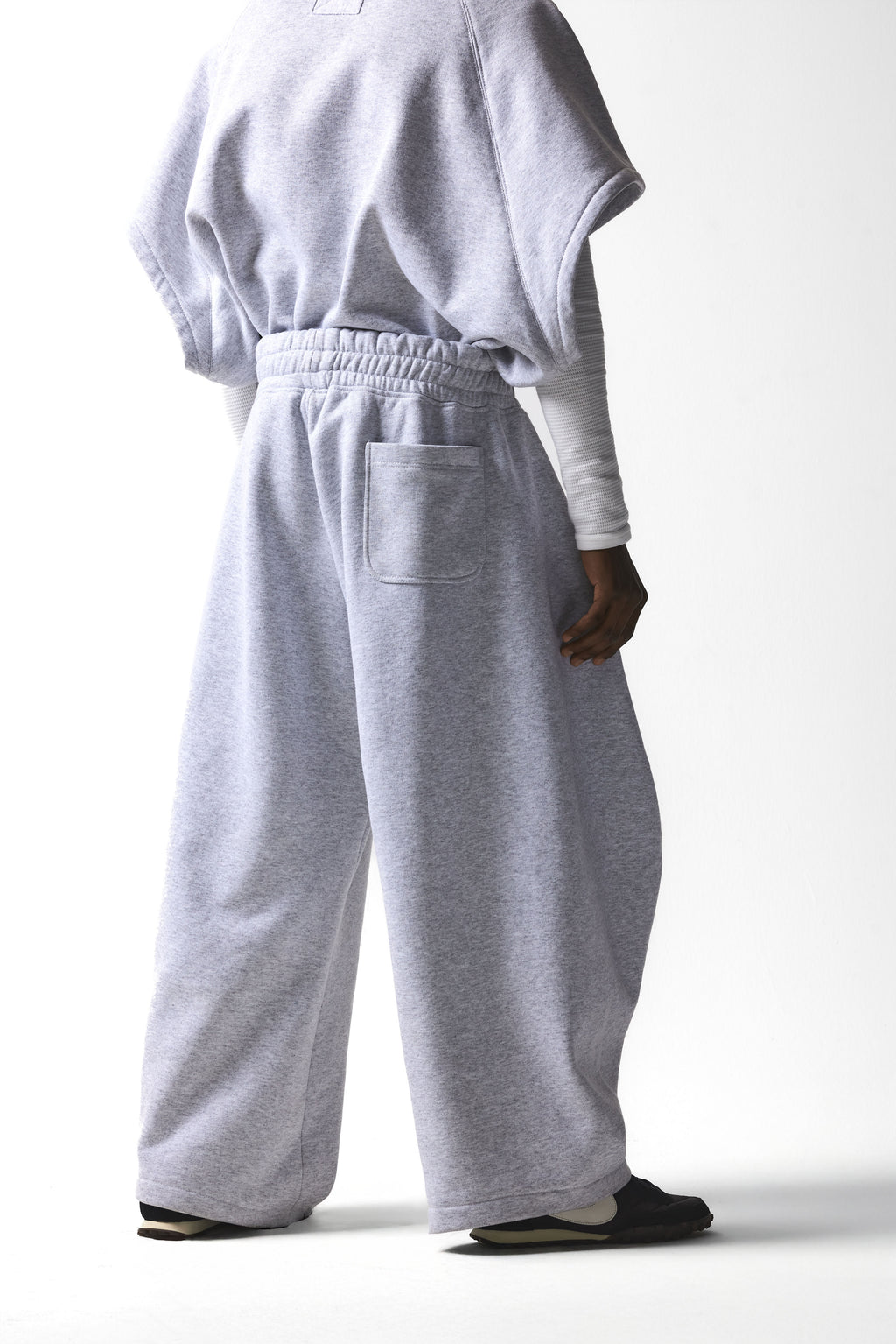 WARPED LOUNGE PANT : HEATHER GRAY