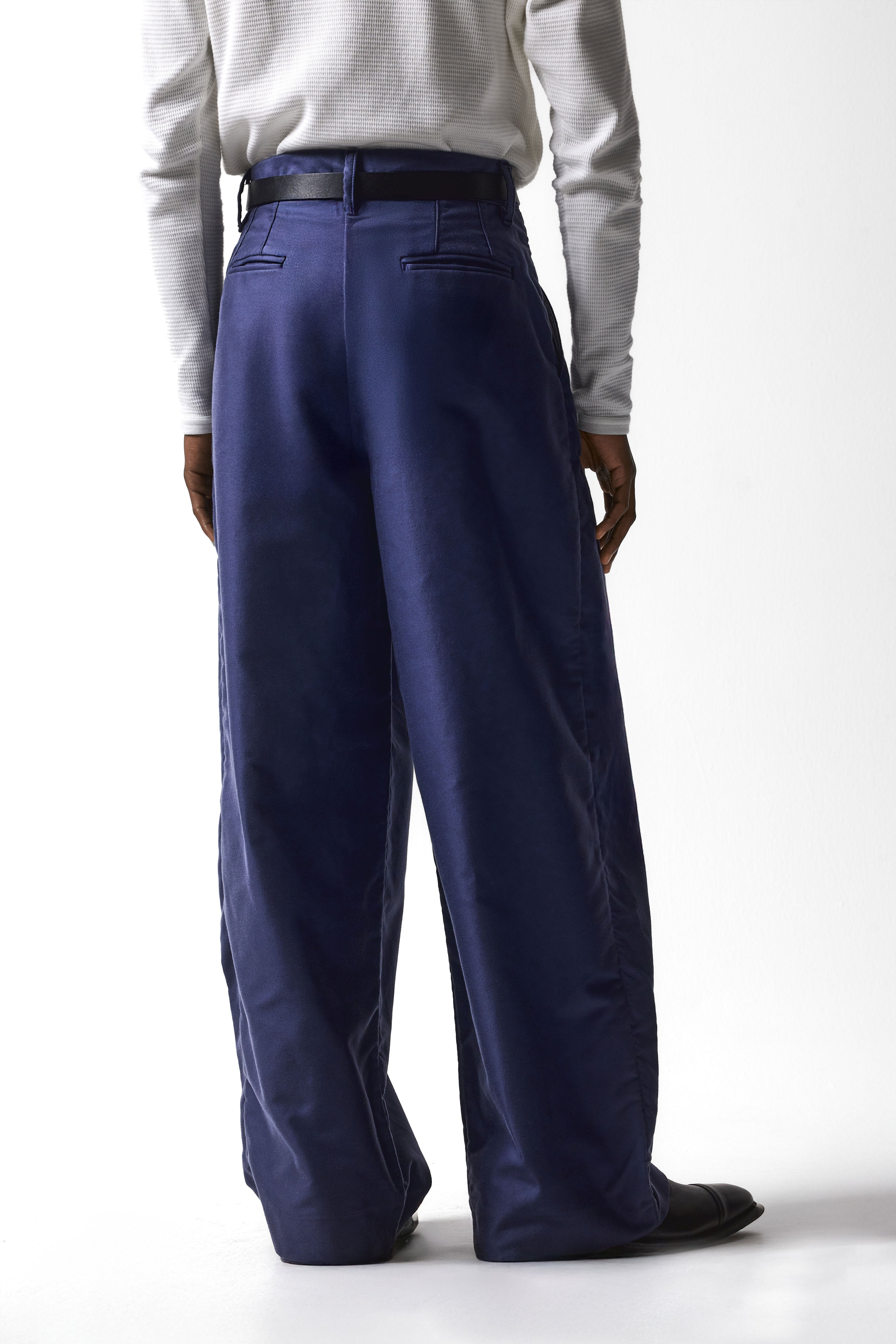 PLEATED CHORE TROUSERS : WORKER BLUE