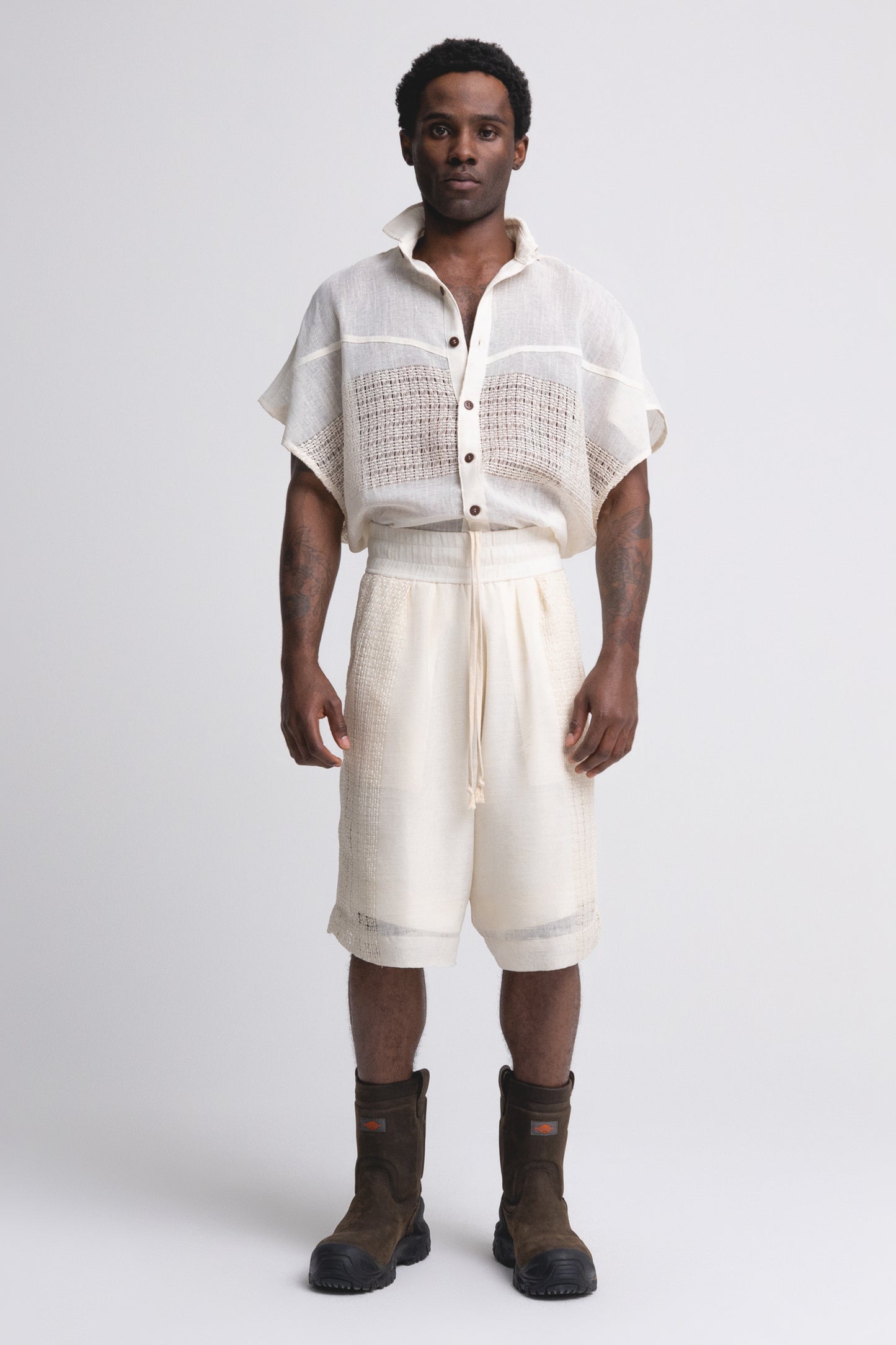 PLEATED BOXER SHORTS : NATURAL