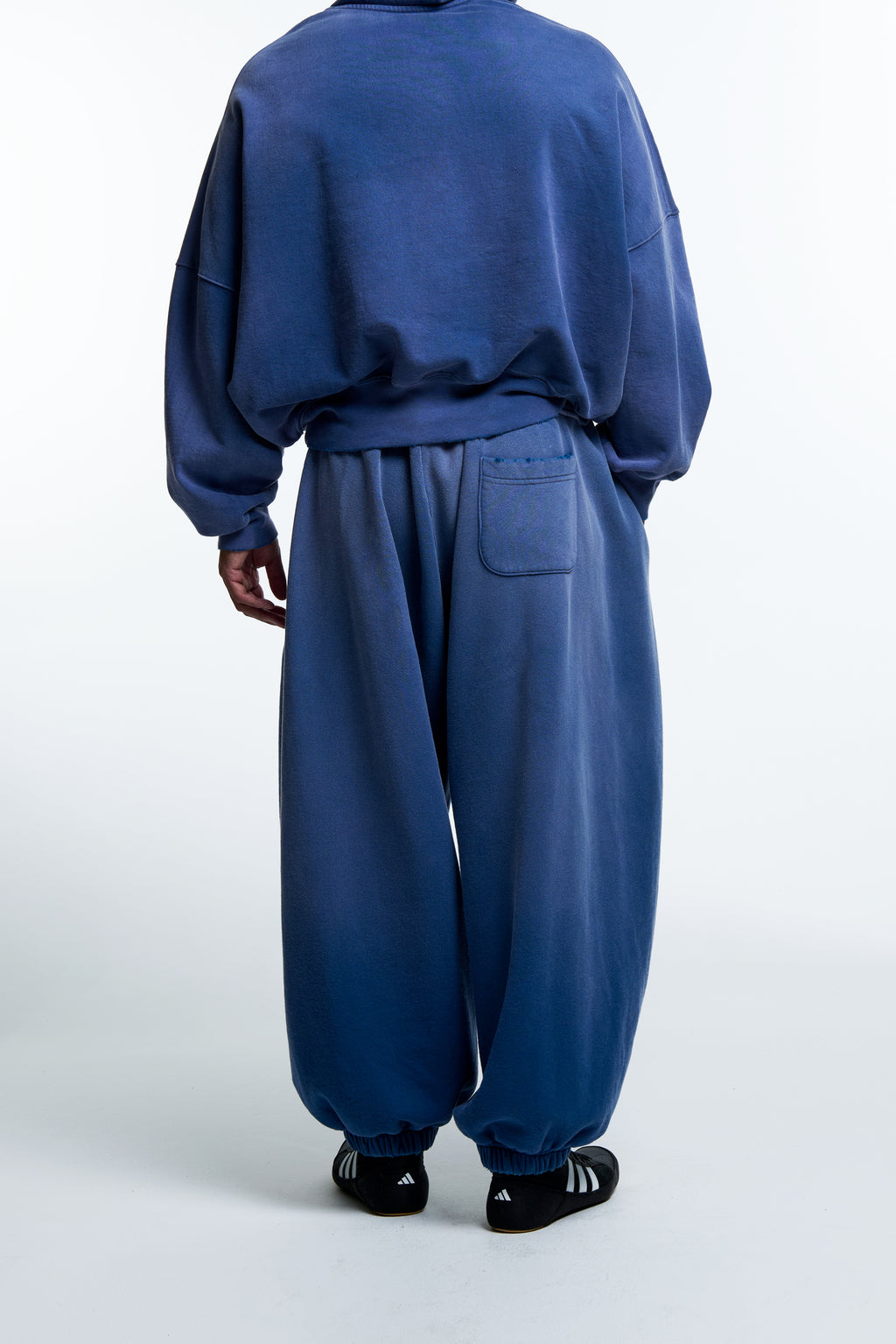 WARPED CLASSIC SWEAT PANT : SF INDIGO