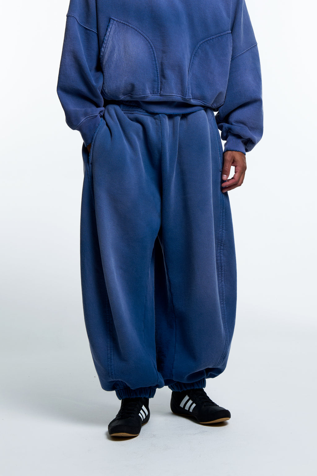 WARPED CLASSIC SWEAT PANT : SF INDIGO