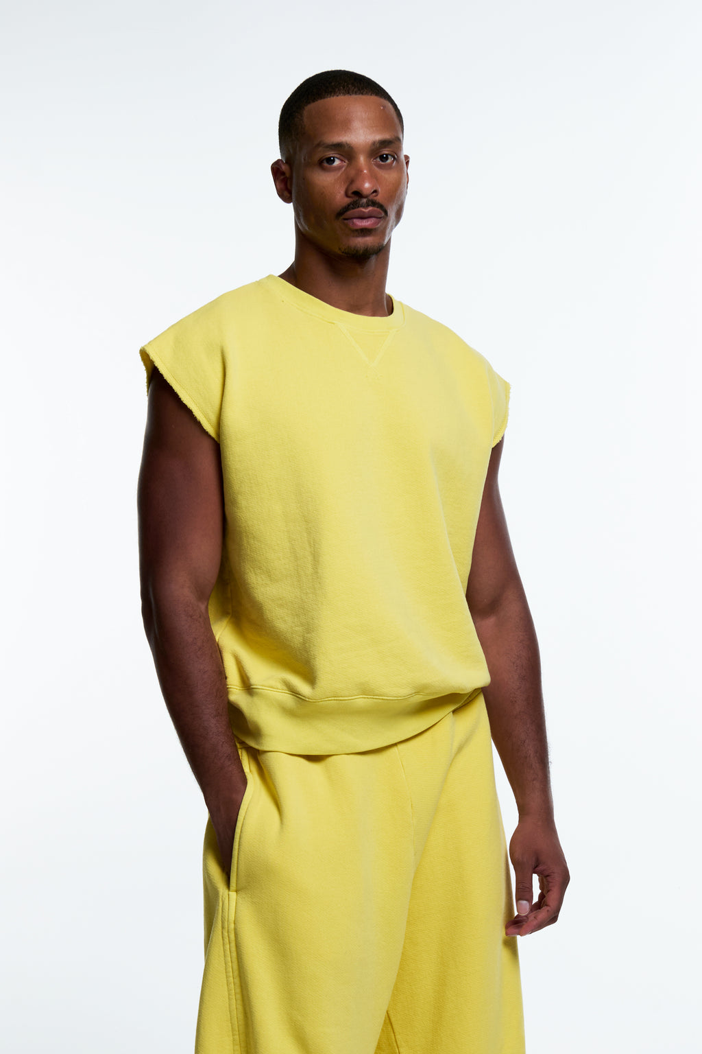 SLEEVELESS SWEAT SHIRT : SF YELLOW