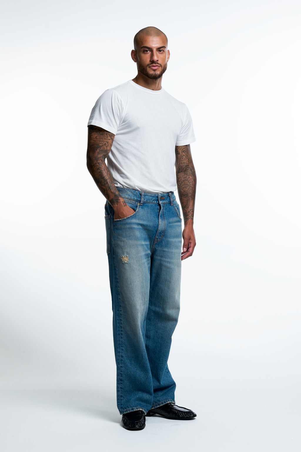 CLASSIC T-SHIRT : WHITE