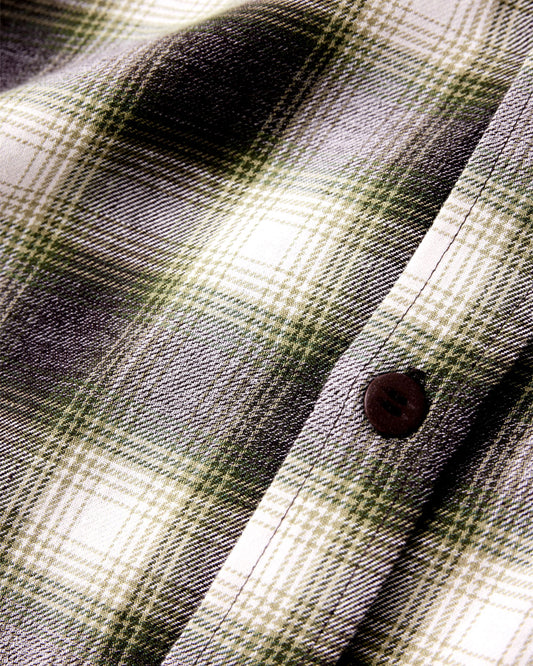 SIMPLE BUTTON DOWN SHIRT IN FATIGUE PLAID